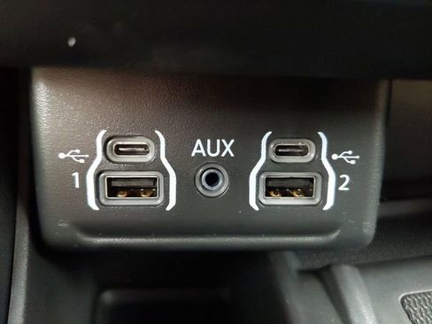 Used 2022 Dodge Durango GT image 23