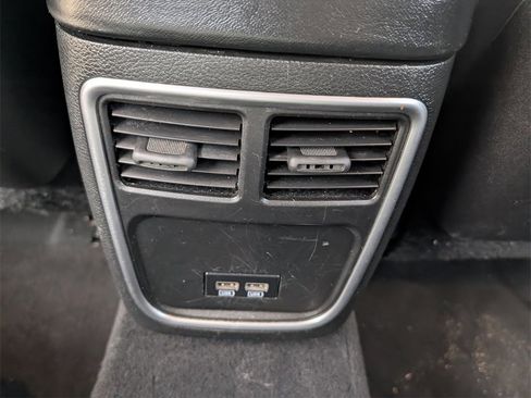 Used 2019 Dodge Charger SXT image 26