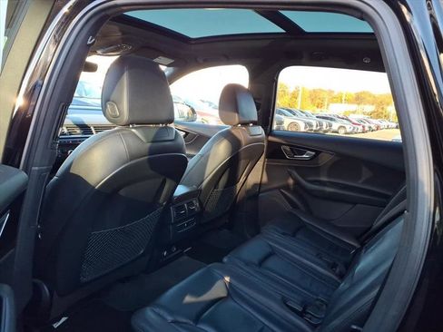 Used 2019 Audi Q7 3.0T Premium w/ Convenience Package image 18