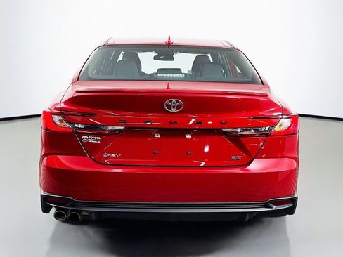 Used 2025 Toyota Camry SE FWD image 7