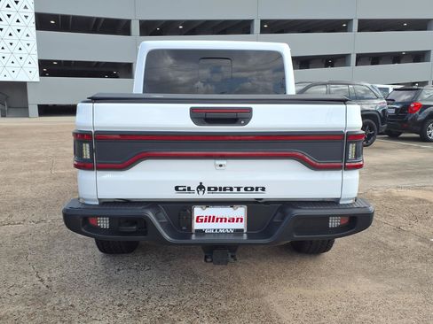 Used 2025 Jeep Gladiator Sport AWD/4WD image 26