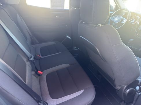 Used 2023 Chevrolet TrailBlazer LT w/ Convenience Package image 23