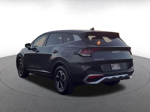 Used 2023 Kia Sportage LX image 11