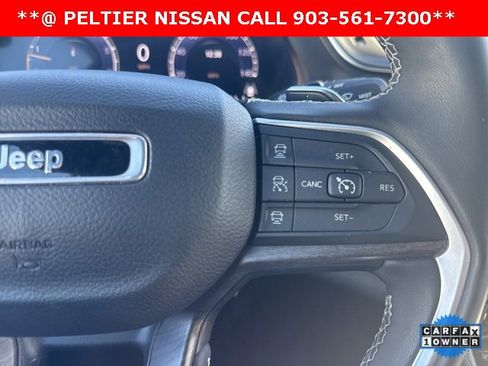 Used 2024 Jeep Grand Cherokee Limited image 14