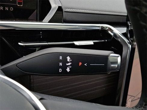 New 2024 GMC Sierra EV Denali image 9