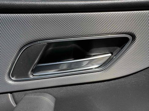 Used 2017 Jaguar F-PACE S image 34