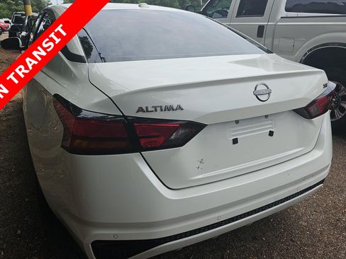 Used 2023 Nissan Altima 2.5 SV FWD image 5