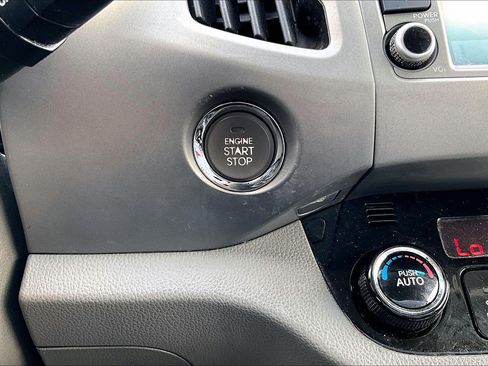 Used 2011 Kia Sportage EX w/ Premium Pkg w/Leather Seats FWD image 22