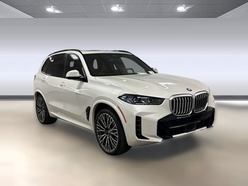 Used 2026 BMW X5 sDrive40i w/ M Sport Package RWD image 6
