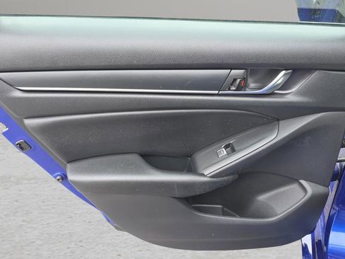 Used 2022 Honda Accord Sport image 12