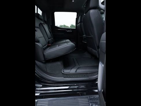 Used 2025 GMC Sierra 1500 Denali w/ Technology Package AWD/4WD image 23