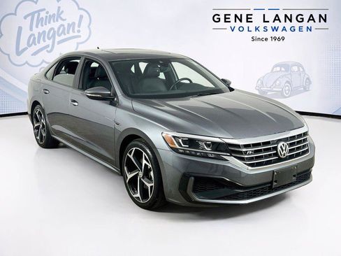 Used 2021 Volkswagen Passat 2.0T R-Line w/ Luggage Net & Mats Package FWD image 3