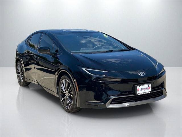 Certified 2026 Toyota Prius XLE FWD image 3