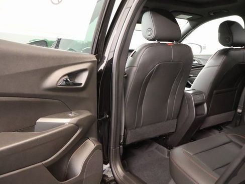 New 2026 Chevrolet Trax RS w/ Sunroof Package image 26