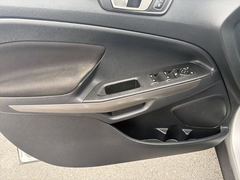 Used 2020 Ford EcoSport SE w/ SE Convenience Package image 15