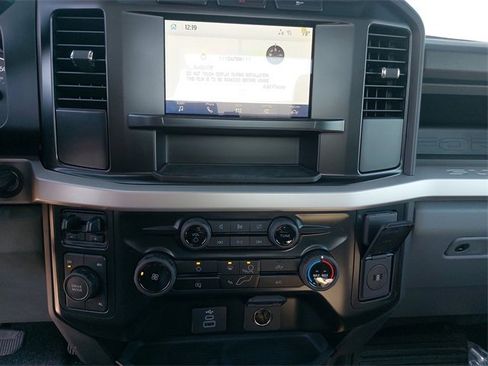 New 2023 Ford F550 4x4 Regular Cab Super Duty image 19