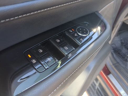 Used 2025 INFINITI QX80 Sensory image 19