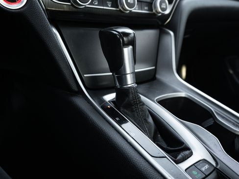 Used 2018 Honda Accord Sport image 24