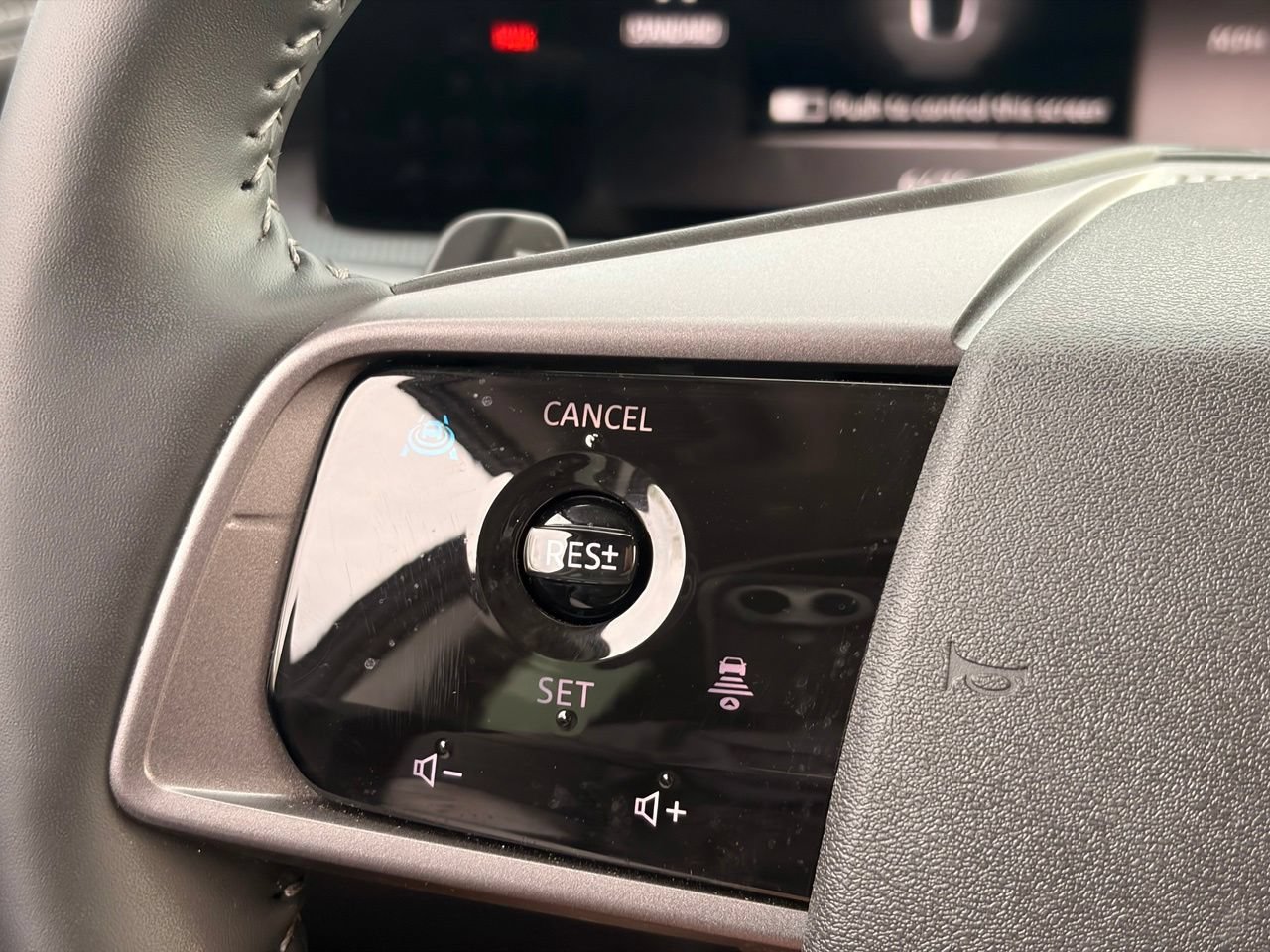 Certified 2025 Nissan Murano SL AWD/4WD image 29