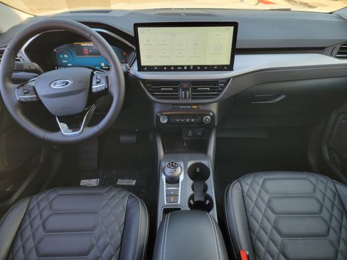 New 2024 Ford Escape SE w/ PHEV Premium Package FWD image 11