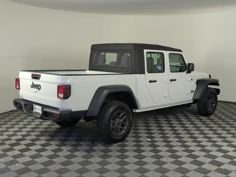 New 2026 Jeep Gladiator Sport AWD/4WD image 5