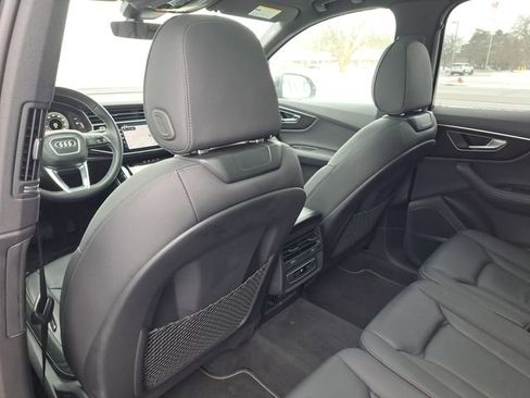 Used 2025 Audi Q7 3.0T Premium Plus image 23