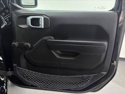 Used 2023 Jeep Wrangler Unlimited Sport AWD/4WD image 22