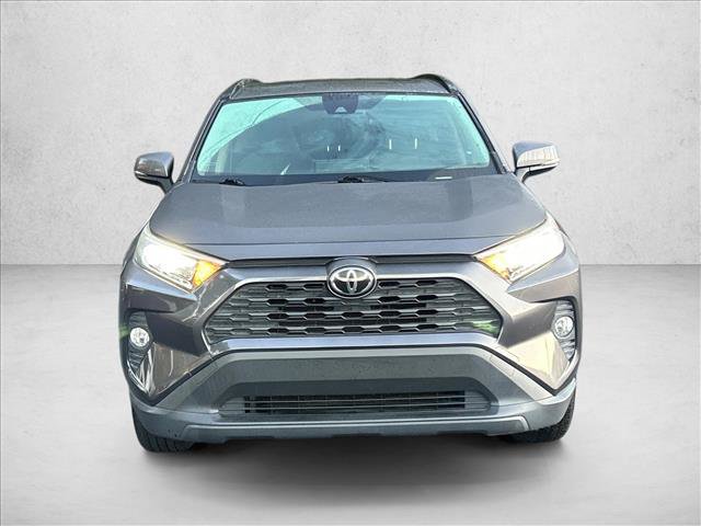Used 2019 Toyota RAV4 XLE w/ Convenience Package FWD image 2