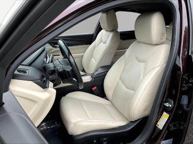 Used 2021 Cadillac CT4 Luxury w/ Sun And Sound Package RWD image 22