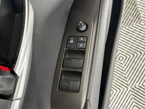 Used 2022 Toyota Camry LE FWD image 18