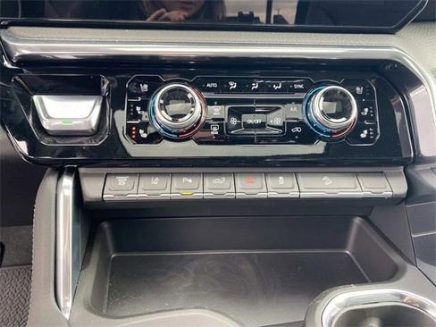 New 2026 GMC Sierra 2500 Denali w/ Denali Reserve Package image 21