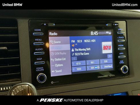 Used 2020 Toyota Sienna XLE image 8