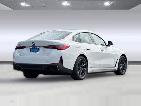Certified 2023 BMW i4 eDrive40 w/ Premium Package RWD image 8