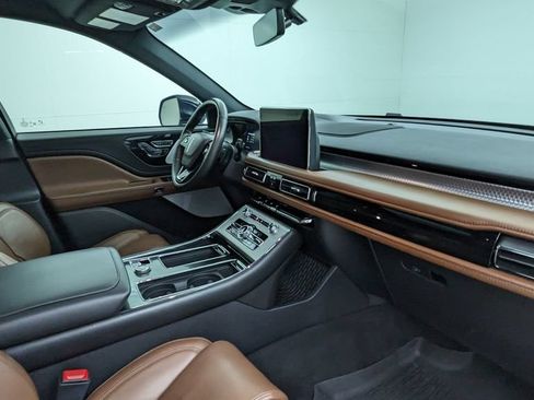 Used 2023 Lincoln Aviator Grand Touring w/ Equipment Group 301A AWD/4WD image 45