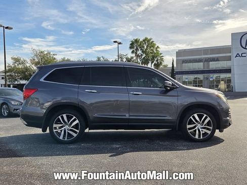 Used 2017 Honda Pilot Touring image 5