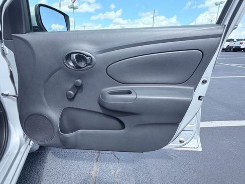 Used 2016 Nissan Versa S image 26