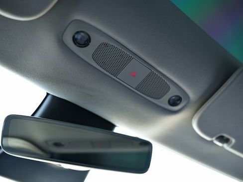 Used 2018 Tesla Model 3 Long Range image 43