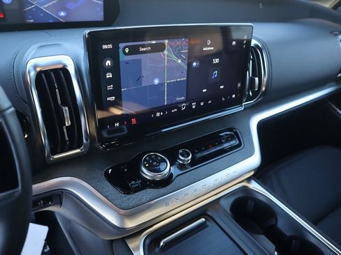 New 2026 Ford Expedition Tremor image 5