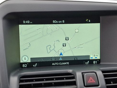 Used 2017 Volvo XC60 T6 Dynamic w/ Preferred Option Package image 17