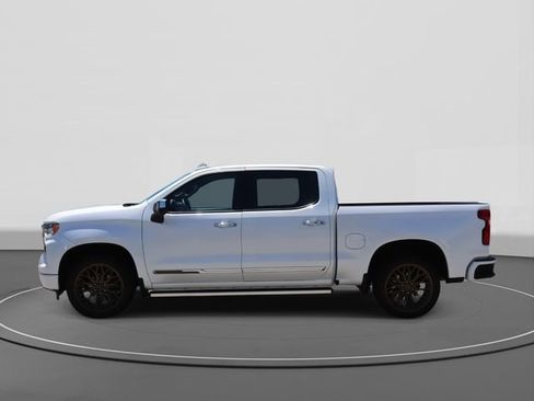 Used 2024 Chevrolet Silverado 1500 High Country w/ Technology Package image 6