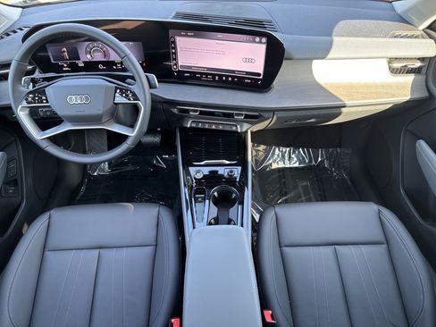 New 2026 Audi Q3 quattro 2.0T AWD/4WD image 11