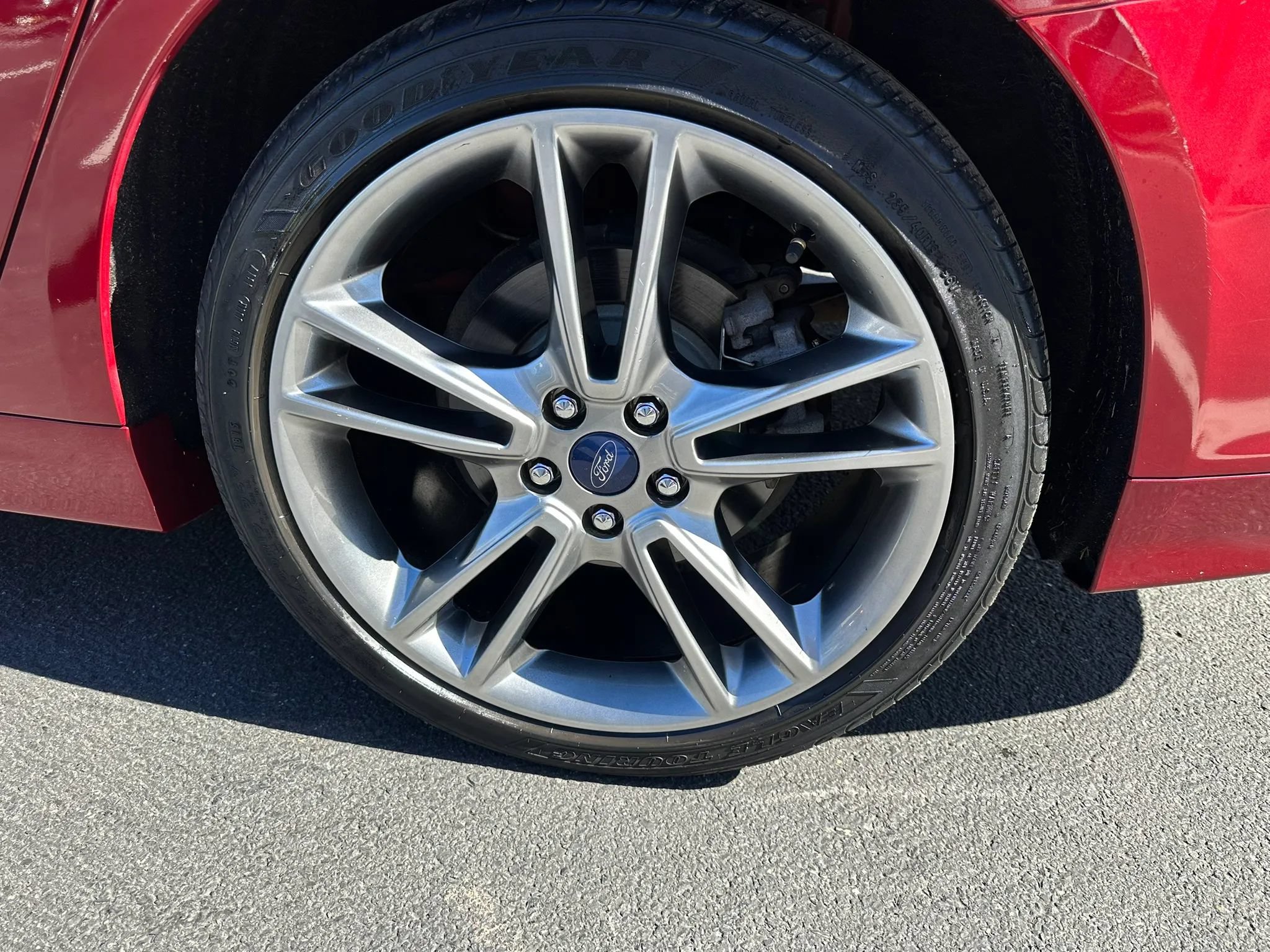 Used 2016 Ford Fusion Titanium AWD/4WD image 9