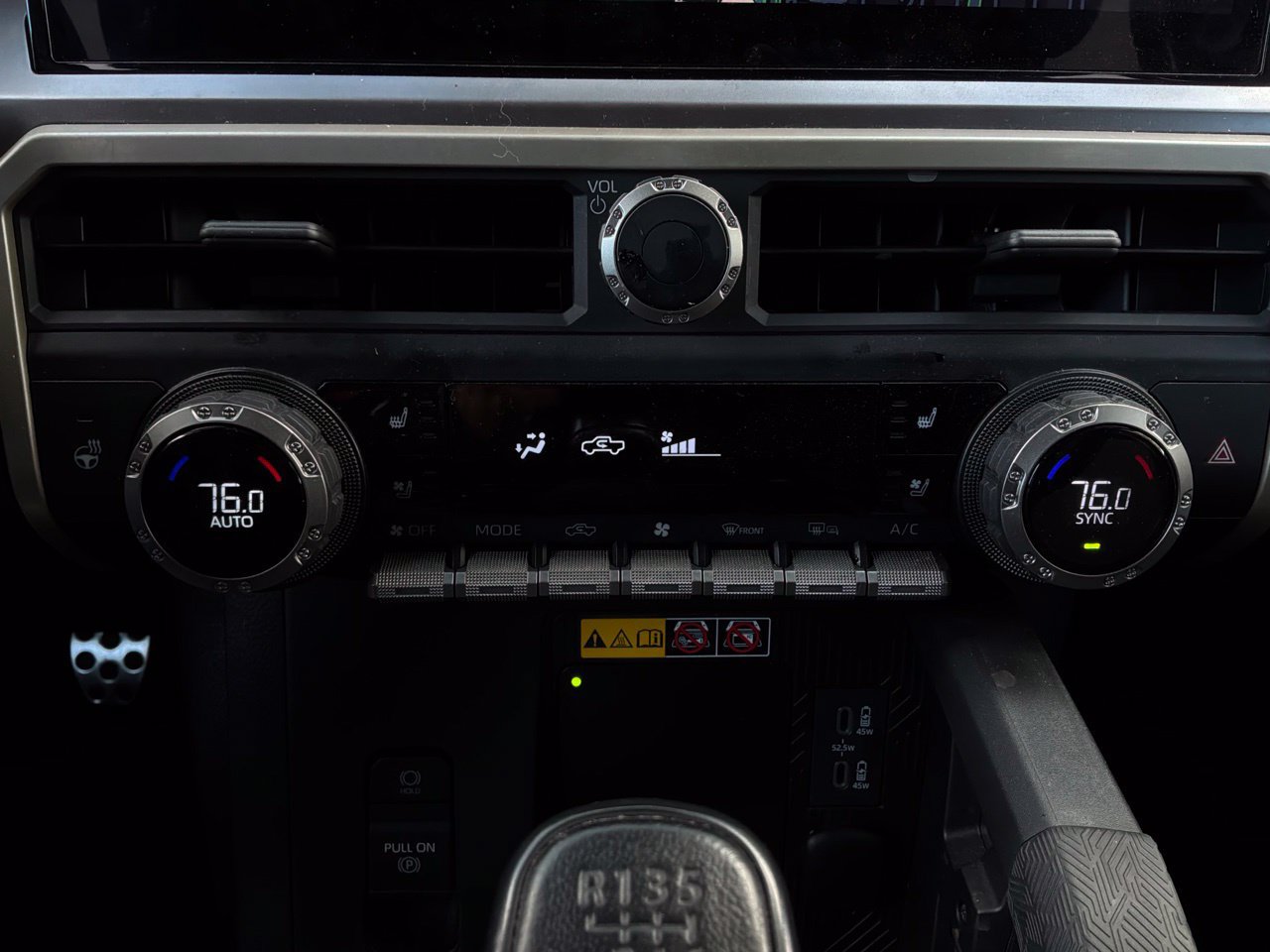 Used 2024 Toyota Tacoma TRD Sport w/ TRD Sport Premium Package AWD/4WD image 40