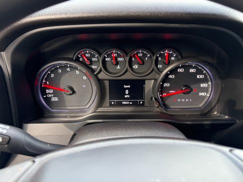 Used 2023 Chevrolet Silverado 1500 Custom image 13