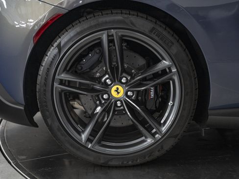 Used 2025 Ferrari Roma Spider RWD image 15