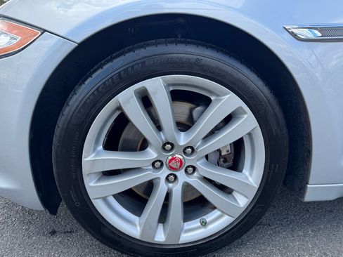 Used 2015 Jaguar XJ L Portfolio image 26