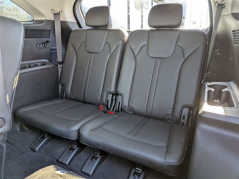 Certified 2022 Kia Sorento SX image 26