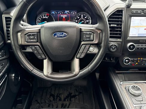 Used 2021 Ford Expedition Max Limited image 16