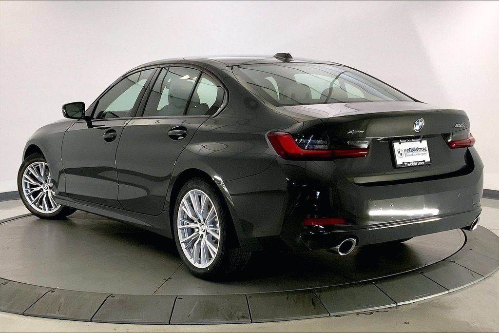 Certified 2023 BMW 330i xDrive Sedan w/ Premium Package AWD/4WD image 10