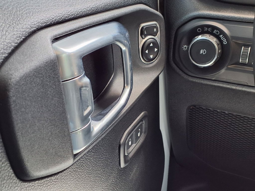 Used 2021 Jeep Wrangler Sport AWD/4WD image 20